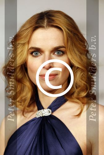 Amsterdam 21 november 2011
Premiere Nova Zembla in het RAI theater. De film is geregisseerd door Reinout Oerlemans en Robert de Hoog en Doutzen Kroes spelen de hoofdrollen.
Prinses Maxima en prins Wilem Alexander zijn de eregasten. Thekla Reuten
Peter Smulders bv