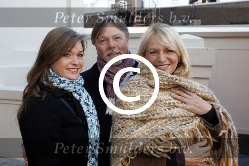 Breda 16 november 2011
Presentatie boek Aad Ouborg. Carla Paul en dochter Belinda van To be
Peter Smulders bv