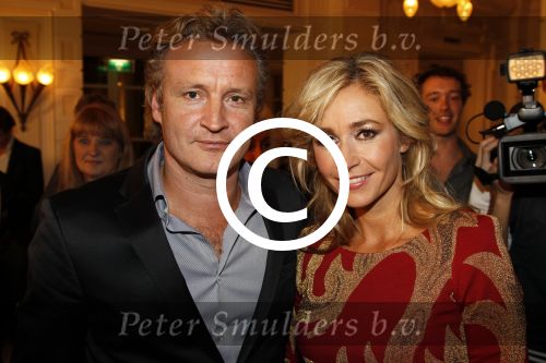 Amsterdam 24 november 2011
Uitreiking Beau monde awards in het Amstel hotel. Wendy v Dijk met Erland Galjaard
Peter Smulders bv