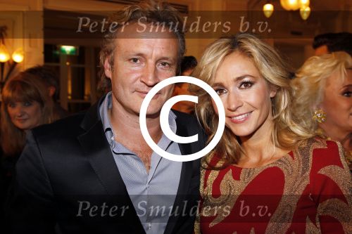 Amsterdam 24 november 2011
Uitreiking Beau monde awards in het Amstel hotel. Wendy v Dijk met Erland Galjaard
Peter Smulders bv