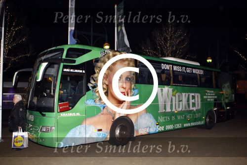Scheveningen 6 november 2011
Premiere Wicked in het circustheater met in de hoofdrollen Chantal janzen Willemijn Verkaik  Jim Bakkum Bill v Dijk en div andere. bus wicked
Peter Smulders bv