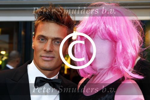 Scheveningen 6 november 2011
Premiere Wicked in het circustheater. Winston Post met mysterieuze dame
Peter Smulders bv