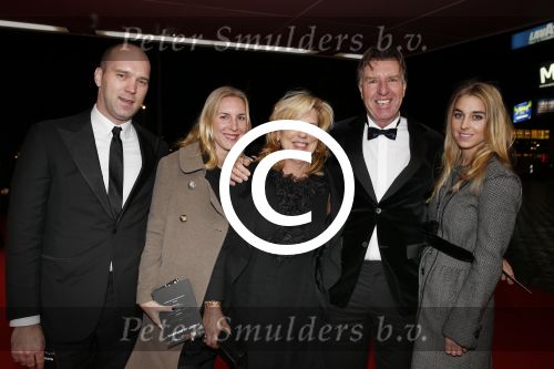Amsterdam 6 december 2012
Openingsavond Luxery fair in de RAI. Aad de Mos met vrouw en dochters
Peter Smulders bv