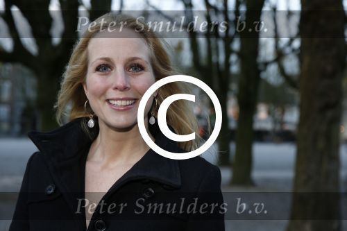 Den Bosch 25 november 2012
Premiere Annie in theater de parade. Alexandra Alphenaar met vriend
Peter Smulders bv
