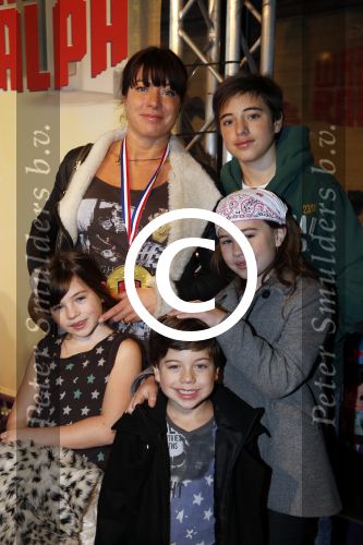 Haarlem 8 december 2012
Premiere Wreck it in Pathe Haarlem. Amanda Krabbe met al haar kinderen Bickel Yasmijn Michelle en Achilles
Peter Smulders bv