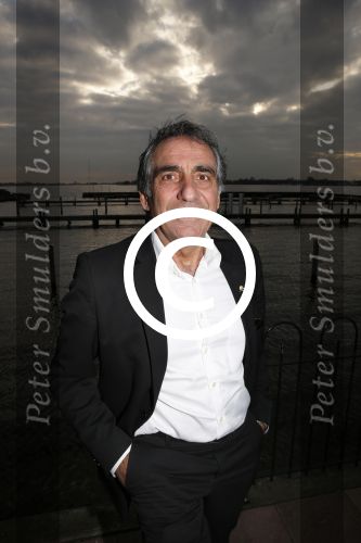 Loosdrecht 26 november 2012
Presentatie cd Anneke Gronloh bij het Golden Tulip hotel. Aristakis
Peter Smulders bv