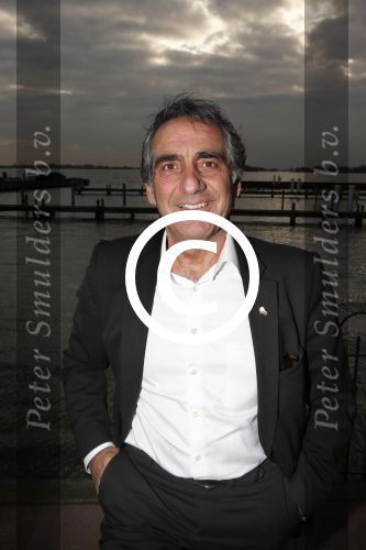Loosdrecht 26 november 2012
Presentatie cd Anneke Gronloh bij het Golden Tulip hotel. Aristakis
Peter Smulders bv
