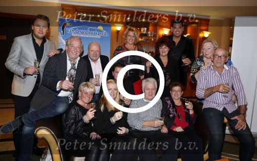 Berlijn 17 december 2012
Muziekreis  van van der valk naar Berlijn met div nederlandse artiesten. Fans met oa Wolter Kroes , de deurzakkers Wesly Bronkhorst MichaelOomen Sacha Brouwer en Imca Marina
Peter Smulders bv