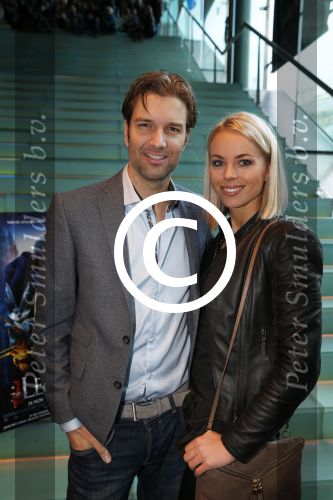 Amsterdam 25 november 2012
Premiere de vijf legendes in pathe arena. Bas Muijs met vriendin en ouders
Peter Smulders bv