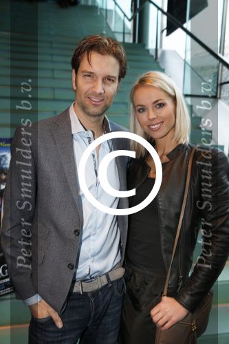 Amsterdam 25 november 2012
Premiere de vijf legendes in pathe arena. Bas Muijs met vriendin en ouders
Peter Smulders bv