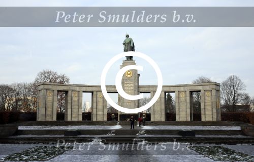 Berlijn 17 december 2012
Muziekreis  van van der valk naar Berlijn met div nederlandse artiesten.
Peter Smulders bv
