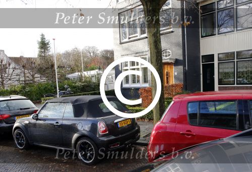 Oegstgeest  1 en 2 december 2012
Caroline Tensen thuis bij haar nieuwe vriend Ernst jan Smids. Haar mini cooper cabrio heeft allebei de dagen voor zijn huis gestaan.
Peter Smulders bv