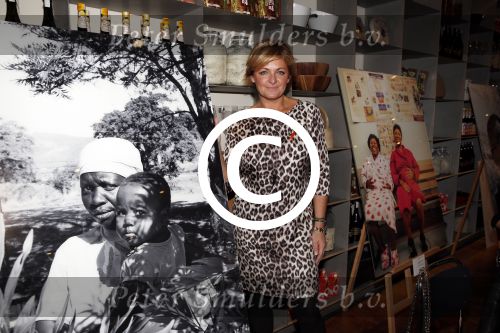 Amsterdam 30 november 2012
Ontbijt orange Babies en MAC cosmetics bij de bijenkorf met oa Caroline Tensen Baba Sylla  Natasja Froger Suzanne Klemann en Fiona Hering.
Peter Smulders bv