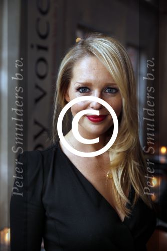 Amsterdam 10 december 2012
Presentatie nieuwe rtl serie divorce naar een idee van Linda de Mol. Chantal janzen
Peter Smulders bv