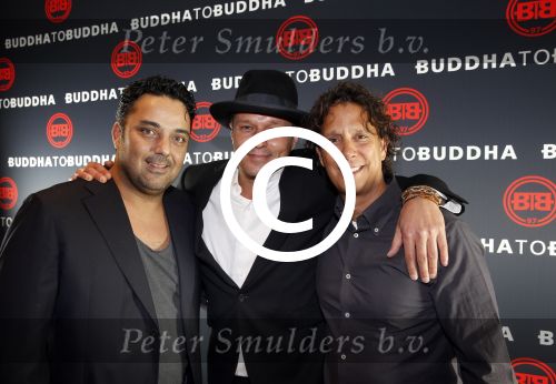 Amsterdam 23 november 2012
Opening nieuwe Buddha to Buddha pand in Amsterdam. eigenaren Dennis Rugenbregt Edwin.. en Batul Looman
Peter Smulders bv