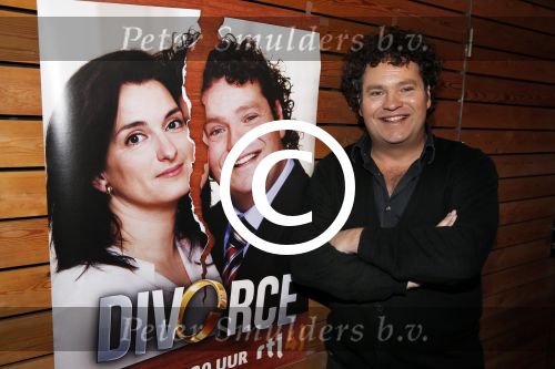 Amsterdam 10 december 2012
Presentatie nieuwe rtl serie divorce naar een idee van Linda de Mol. Dirk Zeelenberg
Peter Smulders bv