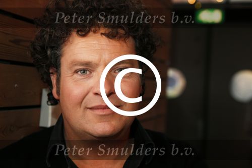 Amsterdam 10 december 2012
Presentatie nieuwe rtl serie divorce naar een idee van Linda de Mol. Dirk Zeelenberg
Peter Smulders bv