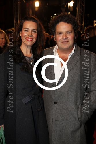 Amsterdam 19 november 2012
Premiere alles is familie in het nieuwe de la mar theater.
Dirk Zeelenberg en partner Suus
Peter Smulders bv