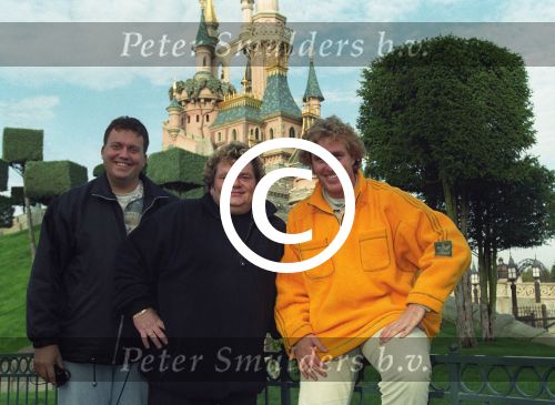 Disneyland Parijs, 9 November 1996
Edwin Smulders samen met Edwin Bredius en Andre Hazes.
Foto Peter Smulders BV