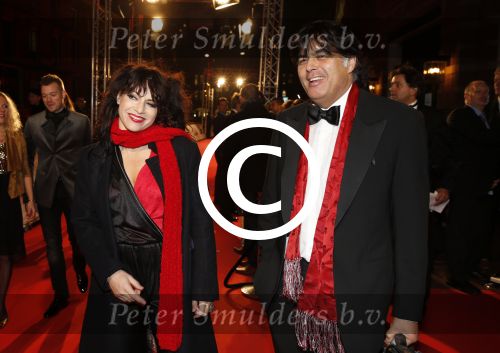 Amsterdam 19 november 2012
Premiere alles is familie in het nieuwe de la mar theater. Ellen ten damme met vriend
Peter Smulders bv