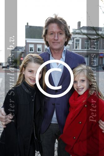 Den Bosch 25 november 2012
Premiere Annie in theater de parade. Erik de Zwart met dochters
Peter Smulders bv