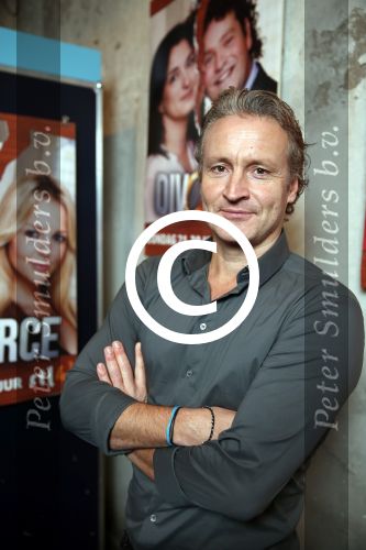 Amsterdam 10 december 2012
Presentatie nieuwe rtl serie divorce naar een idee van Linda de Mol. Erland Galjaard
Peter Smulders bv