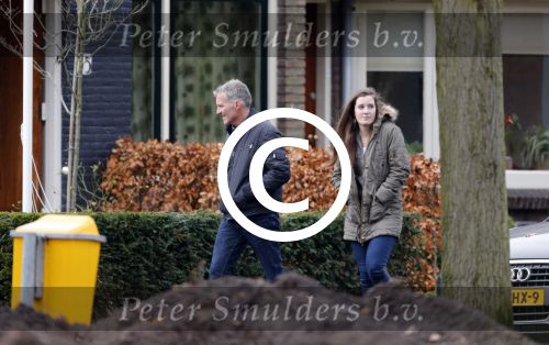 Oegstgeest  1 en 2 december 2012
Caroline Tensen thuis bij haar nieuwe vriend Ernst jan Smids. Haar mini cooper cabrio heeft allebei de dagen voor zijn huis gestaan.
Peter Smulders bv