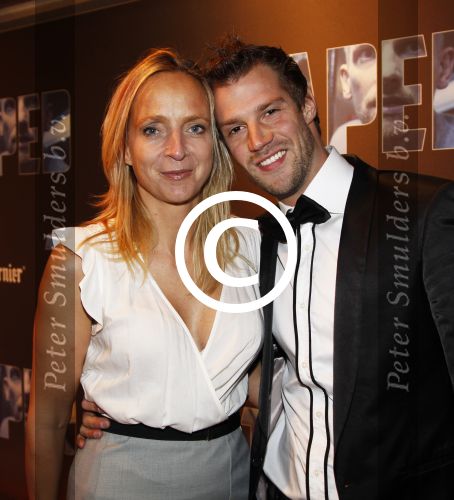Amsterdam 22 februari 2012
Premiere Taped in Tuschinski Amsterdam. Floortje Dessing met vriend Frank
Peter Smulders bv