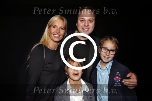 Den Bosch 25 november 2012
Premiere musical Annie op de parade in Den Bosch. Frans en Mariska Bauer met zoons
Peter Smulders bv