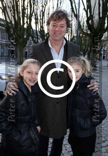 Den Bosch 25 november 2012
Premiere Annie in theater de parade. Frits Sissing met dochters
Peter Smulders bv