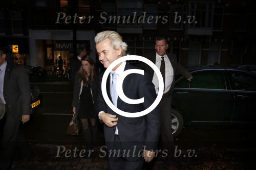Amsterdam 26 november 2012
Veiling foto/kunstwerken van William Rutten voor veiling Kika.
oa aanwezig Tatjana, Lieke v Lexmond Tim Coronel en Geert Wilders ( met veel beveiliging).
Peter Smulders bv