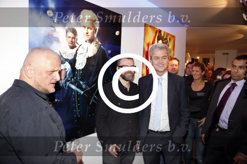 Amsterdam 26 november 2012
Veiling foto/kunstwerken van William Rutten voor veiling Kika.
oa aanwezig Tatjana, Lieke v Lexmond Tim Coronel en Geert Wilders ( met veel beveiliging).
Peter Smulders bv