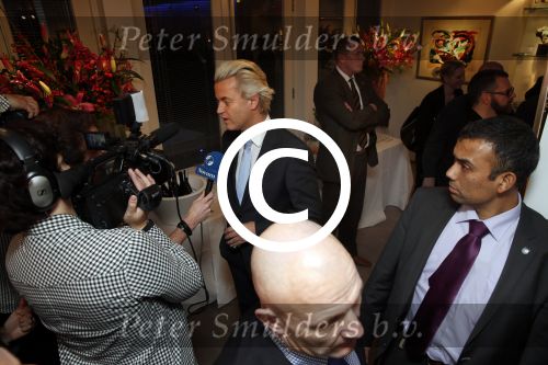 Amsterdam 26 november 2012
Veiling foto/kunstwerken van William Rutten voor veiling Kika.
oa aanwezig Tatjana, Lieke v Lexmond Tim Coronel en Geert Wilders ( met veel beveiliging).
Peter Smulders bv