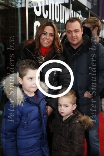 Amstelveen 9 december 2012
Premiere Dik Trom in schouwburg Amstelveen. Grad Damen met vrouw en zoons
Peter Smulders bv
