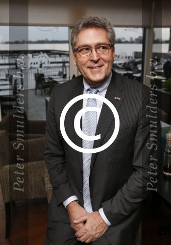 Loosdrecht 26 november 2012
Presentatie cd Anneke Gronloh bij het Golden Tulip hotel. henk Krol met vriend
Peter Smulders bv