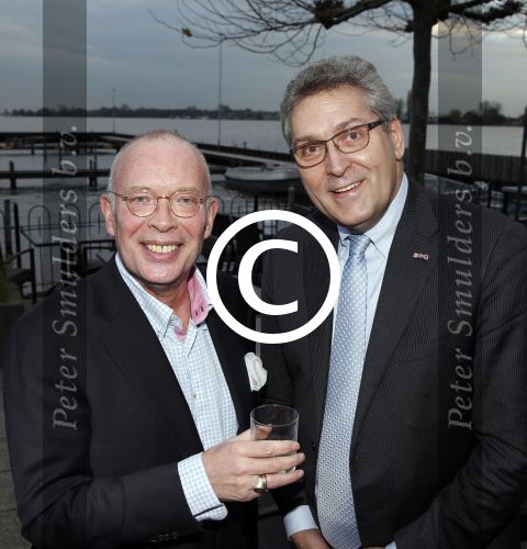 Loosdrecht 26 november 2012
Presentatie cd Anneke Gronloh bij het Golden Tulip hotel. henk Krol met Frans Mulder
Peter Smulders bv
