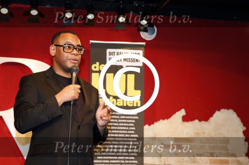 Amsterdam 21 november 2012
Presentatie cast lul verhalen. Howard Komproe
Peter Smulders bv