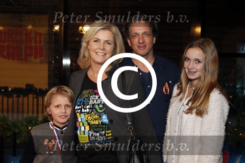Haarlem 8 december 2012
Premiere Wreck it in Pathe Haarlem. Irene Moors met man Barry en kinderen
Peter Smulders bv