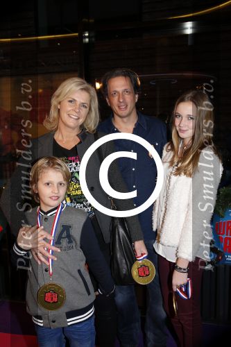 Haarlem 8 december 2012
Premiere Wreck it in Pathe Haarlem. Irene Moors met man Barry en kinderen
Peter Smulders bv