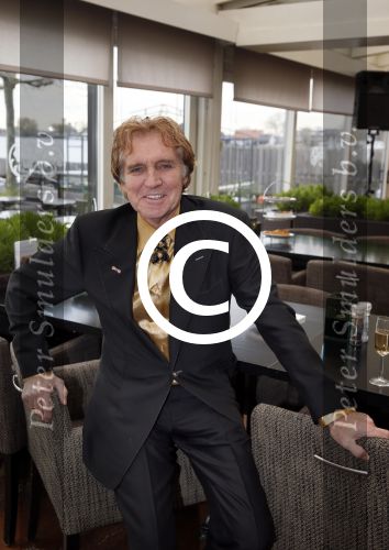 Loosdrecht 26 november 2012
Presentatie cd Anneke Gronloh bij het Golden Tulip hotel. jacques Herb met vrouw Diny
Peter Smulders bv