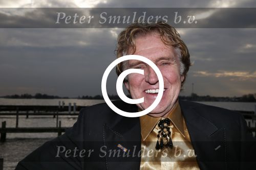 Loosdrecht 26 november 2012
Presentatie cd Anneke Gronloh bij het Golden Tulip hotel. jacques Herb met vrouw Diny
Peter Smulders bv