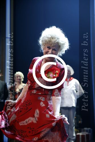 Den Bosch 25 november 2012
Premiere musical Annie op de parade in Den Bosch. Jenny Arean
Peter Smulders bv