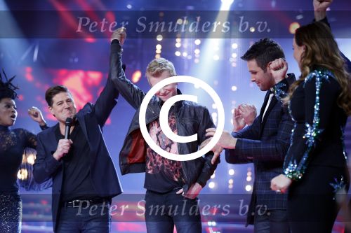 Hilversum 14 december 2012
Finale TVOH in studio 22 gepresenteerd door Martijn Krabbe en Wendy v Dijk.
Johannes Rypma en Leona Philippo zijn de finalisten. Leona wint uiteindelijk.
Peter Smulders bv