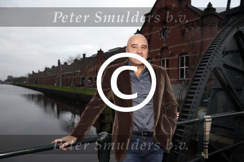 Amsterdam 10 december 2012
Presentatie nieuwe programma John v d Heuvel, ontvoerd.
Peter Smulders bv