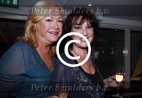 Loosdrecht 26 november 2012
Presentatie cd Anneke Gronloh bij het Golden Tulip hotel. Viola Holt met Jose Hoebee
Peter Smulders bv