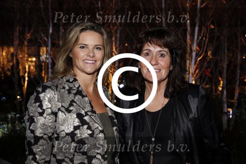 Amsterdam 6 december 2012
Openingsavond Luxery fair in de RAI. Judith Wiersema met een vriendin en met Brian Roy
Peter Smulders bv