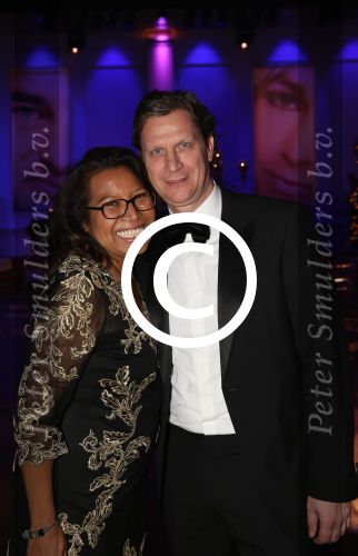 Hilversum, 16 December 2012
Justine Pelmelay met haar vriend Ronald v Driel
Foto Peter Smulders BV