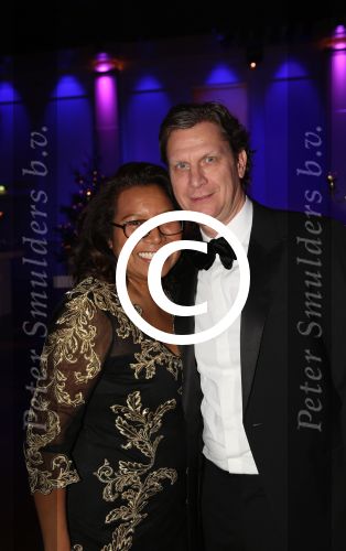Hilversum, 16 December 2012
Justine Pelmelay met haar vriend Ronald v Driel
Foto Peter Smulders BV