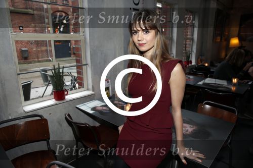 Amsterdam 10 december 2012
Presentatie nieuwe rtl serie divorce naar een idee van Linda de Mol. katja Herbers
Peter Smulders bv