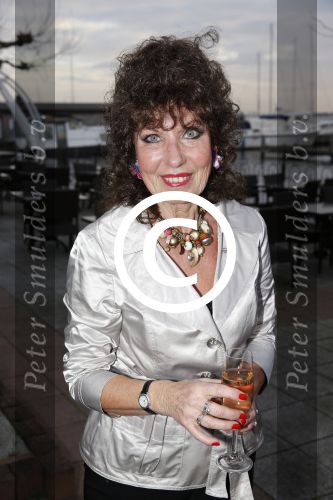 Loosdrecht 26 november 2012
Presentatie cd Anneke Gronloh bij het Golden Tulip hotel. kermisklant
Peter Smulders bv